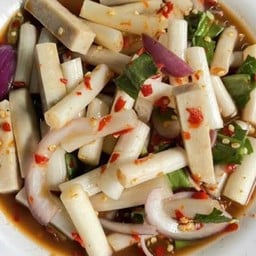 ยำไหลบัวหมูยอ