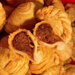 ไส้หมูหยองพริกเผา