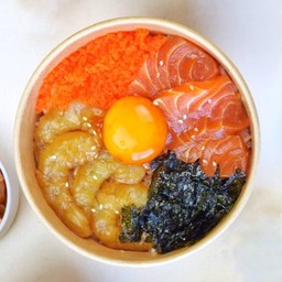 Mixed Donburi With Dipping Sauce (Pickled Egg)
