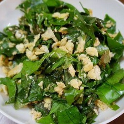 ใบเหลียงผัดไข่