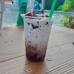 เฉาก๊วยนมสด