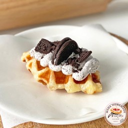 ครอฟเฟิล คุ้กกี้ แอนด์ ครีม