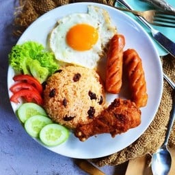 ข้าวผัดอเมริกัน เบอร์เกอร์ AFR Burger Joint