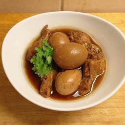 พะโล้ไข่-หมู