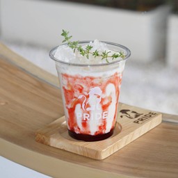 Strawberry Fresh Milk