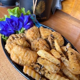 จัดเซ็ต ( ไส้กรอกไก่,นักเก็ต,ฟิชริง,เฟรนฟราย)