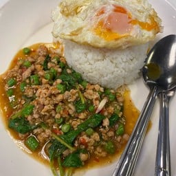 อาหารอิ่ม ชิมขนม โพธิ์เสด็จ