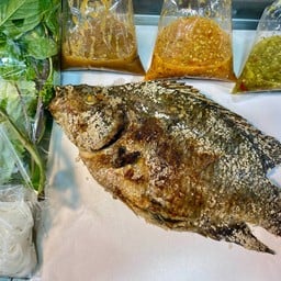 เจี๊ยบ ปลาเผา ตลาดหนองไผ่ล้อม