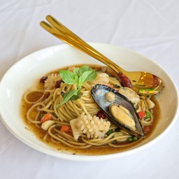 Spicy Seafood Spaghetti