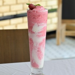 Strawberry Smoothie Yogurt