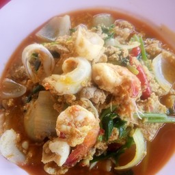 ผัดผงกระหรี่ทะเล