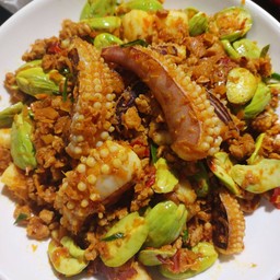 สะตอผัดพริกแกงหมูหมึกราดข้าว