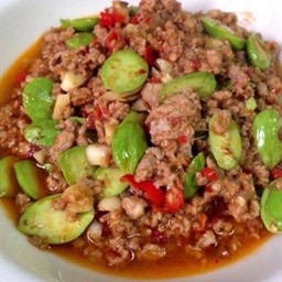 หมูผัดสะตอ