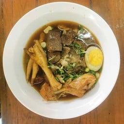 ก๋วยจั๋บ ตลาดโต้รุ้ง สุโขทัย