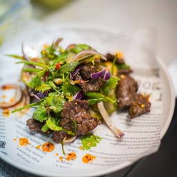 ยำเนื้อคั่ว