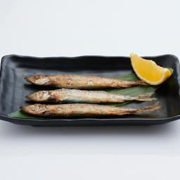 A8. Shishamo Yaki - ปลาไข่ย่าง