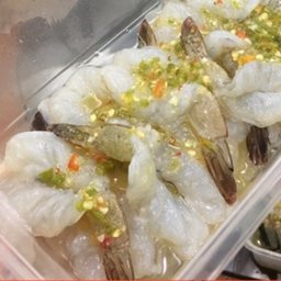 กุ้งแช่น้ำปลา