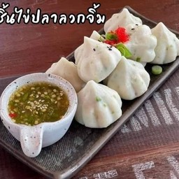ลูกชิ้นไข่ปลาลวกจิ้ม