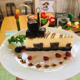 BROWNIE CHEESE CAKE