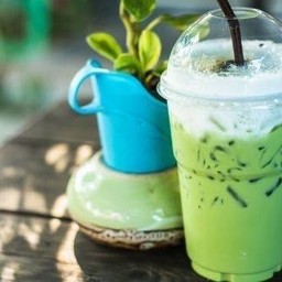 นมเขียวเย็น