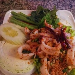 ลาบปลาหมึก