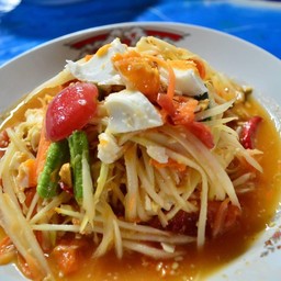 ส้มตำไทยไข่เค็ม