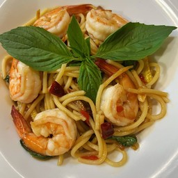 สปาเก็ตตี้พริกแห้งกุ้ง