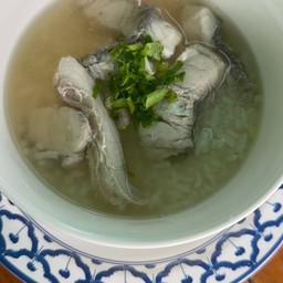 ข้าวต้มทรงเครื่อง