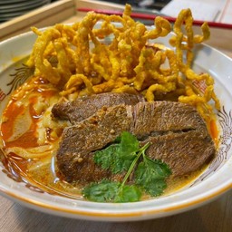 ข้าวซอยเนื้อ