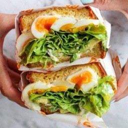 ⭐5.0 (118) - แซนวิช ไข่ยางมะตูม มีผักสดและผลไม้รวม 9 ชนิด