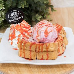 มินิโทสต์สตรอว์เบอร์รี่