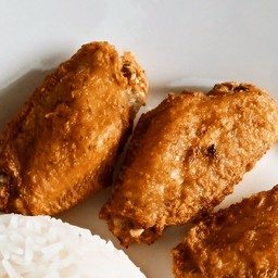 ปีกไก่ทอดน้ำปลา(ปีกกลาง)