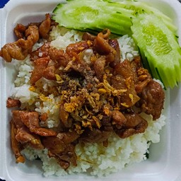 หมูทอดกระเทียมราดข้าว