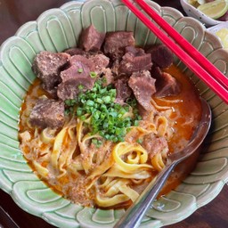 ข้าวซอยลิ้นวัวตุ๋น