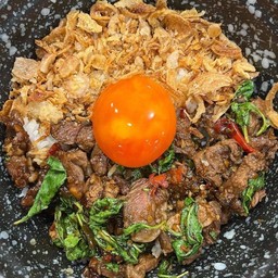 ข้าวกะเพราเนื้อ+ไข่ดอง (Ribeye Aus.)