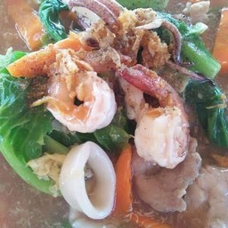 ราดหน้าทะเล