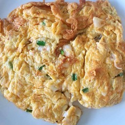 ไข่เจียวกุ้งราดข้าว