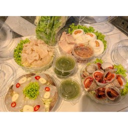 Food Everything เมี่ยงปลาทู เเละอาหารทะเล อ่อนนุช