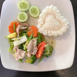 49ผัดผักรวมราดข้าว