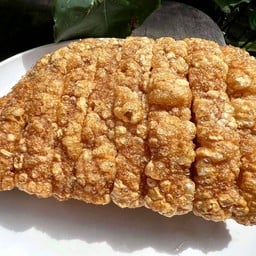 หมูกรอบ น้ำหนัก 500กรัม ครึ่งกิโล