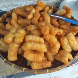 ปาท่องโก๋