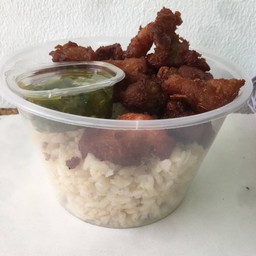 มิตาข้าวเหนียวหมูทอด กาแฟ ครอสเฟิล แซนวิช
