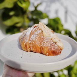 D-Almond Croissant