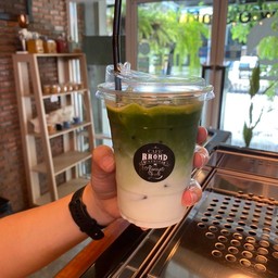 ชาเขียวมัทฉะ นมสด