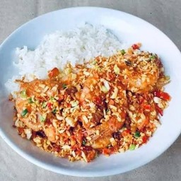 กุ้งพริกเกลือราดข้าว