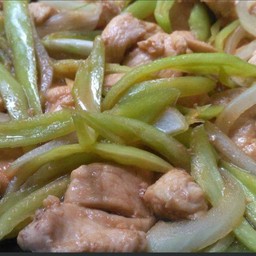 ผัดพริกอ่อนไก่(กับข้าว)