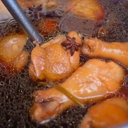 ก๋วยเตี๋ยวไก่มะระ หนองข้างคอก (เจ๊พลอย)