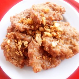 หมูสับทอดกระเทีนมพริกไท