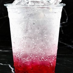 น้ำแดงโซดาเย็น