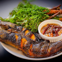 สะเดา+น้ำปลาหวาน +ปลาดุกย่าง